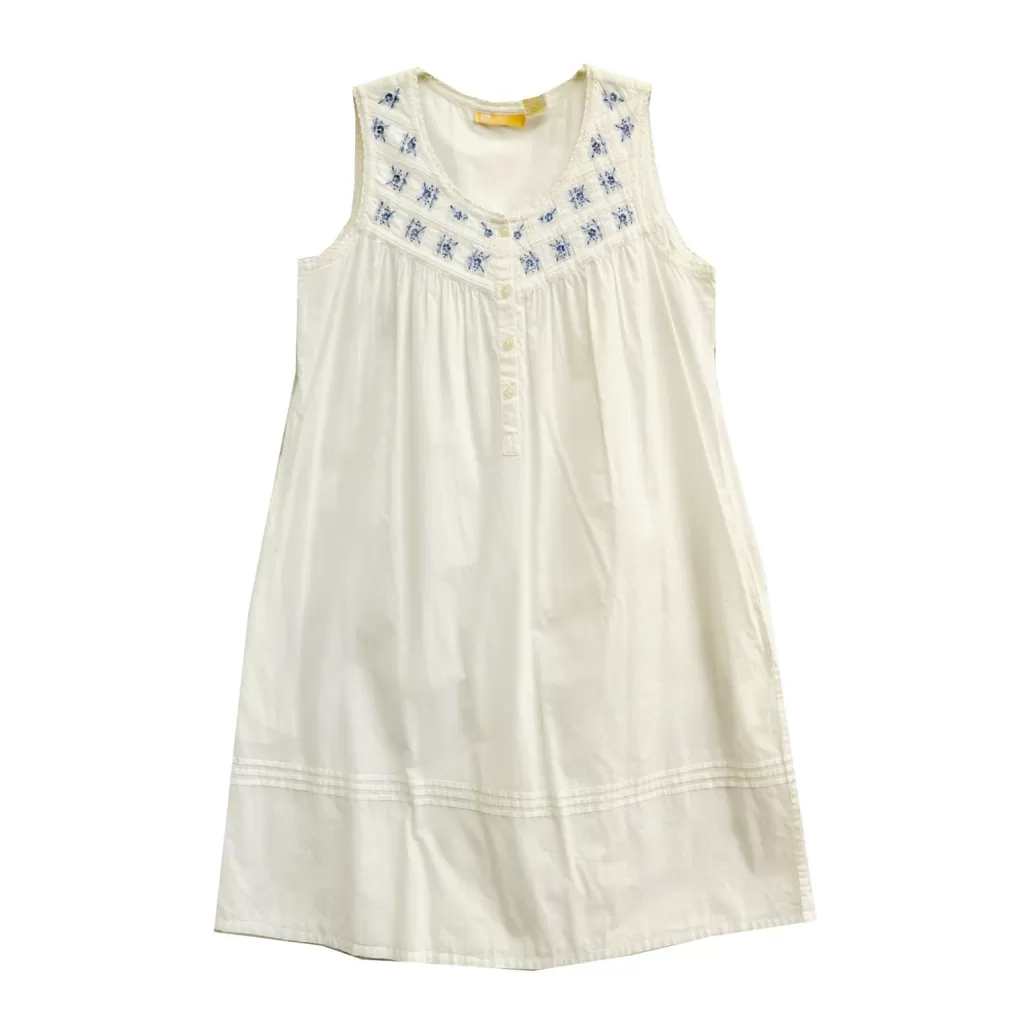 La Cera™ La Cera Plus Size Lattice Yoke Chemise With Embroidery